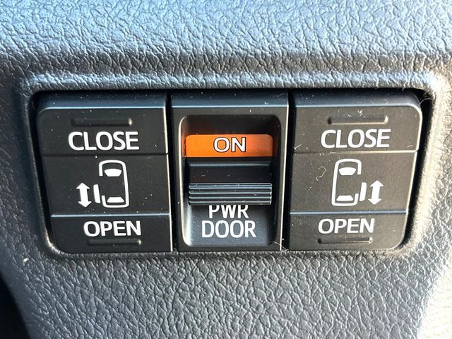 TOYOTA SIENTA 2017 Image 31