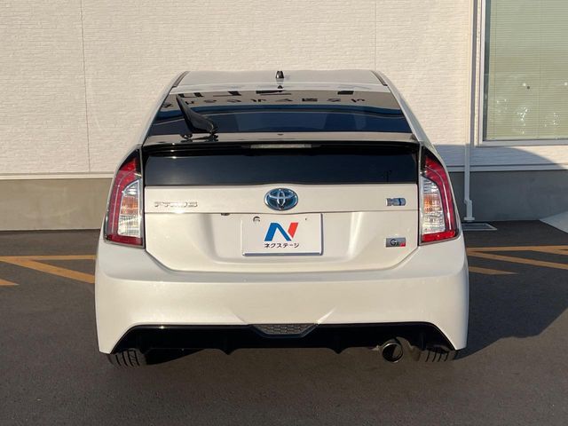 TOYOTA PRIUS 2013 Image 31