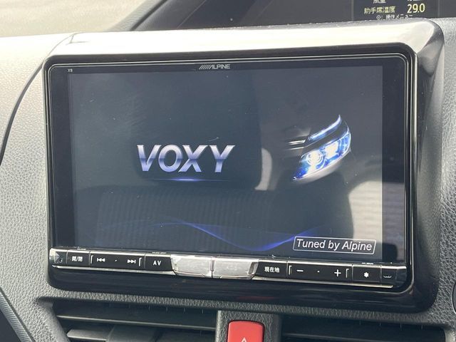 TOYOTA VOXY 2015 Image 31