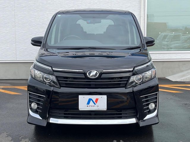 TOYOTA VOXY 2015 Image 31