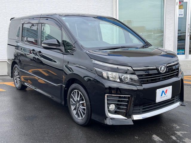 TOYOTA VOXY 2015 Image 31