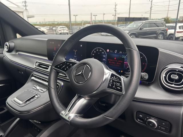 MERCEDES BENZ V CLAS 2024 Image 31
