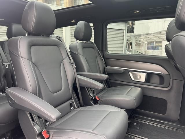 MERCEDES BENZ V CLAS 2024 Image 31