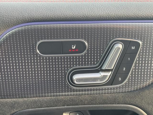 MERCEDES BENZ EQB 2023 Image 31