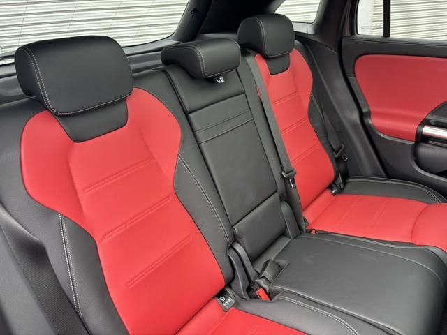 MERCEDES BENZ MERCEDES AMG GLA CLA 2024 Image 31