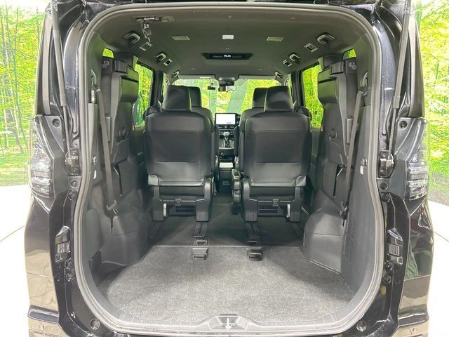 TOYOTA VOXY 2024 Image 31