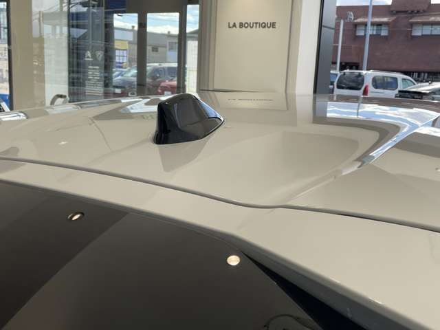 PEUGEOT 408 2025 Image 31