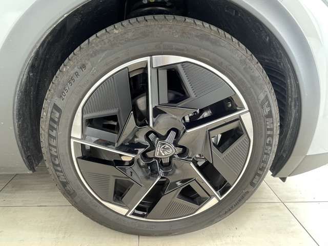 PEUGEOT 408 2025 Image 31