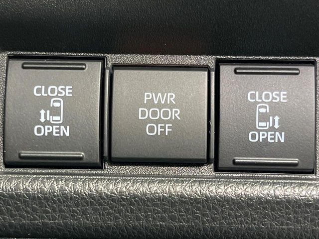 TOYOTA SIENTA HYBRID 2024 Image 31