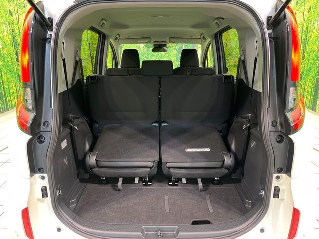 TOYOTA SIENTA HYBRID 2024 Image 31