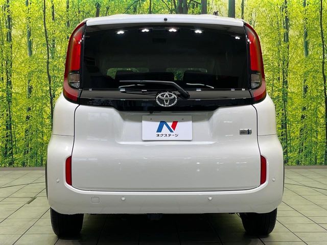 TOYOTA SIENTA HYBRID 2024 Image 31