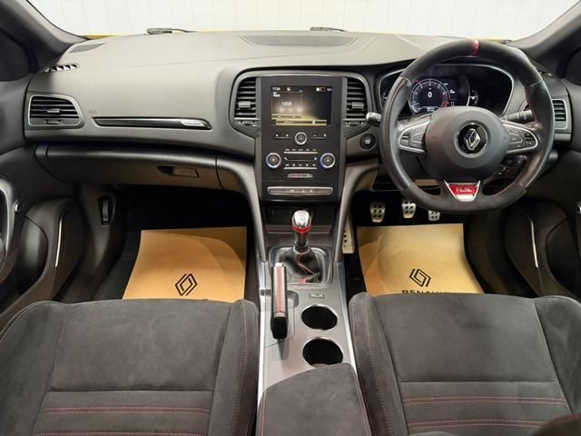 RENAULT MEGANE HATCH 2020 Image 31