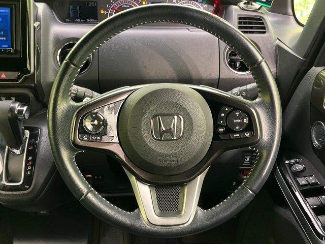 HONDA N BOX CUSTOM 2019 Image 31