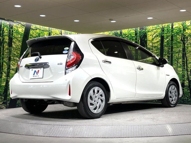 TOYOTA AQUA 2018 Image 31