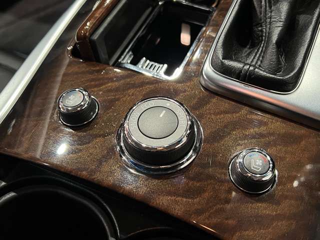 NISSAN FUGA 2010 Image 31