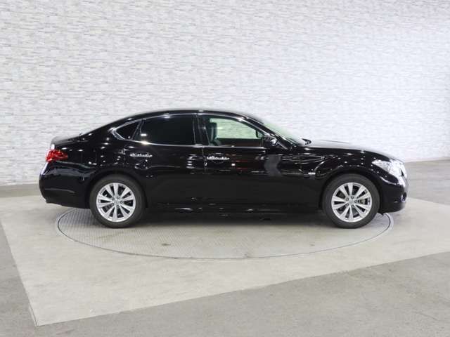 NISSAN FUGA 2010 Image 31