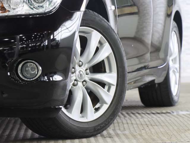 NISSAN FUGA 2010 Image 31
