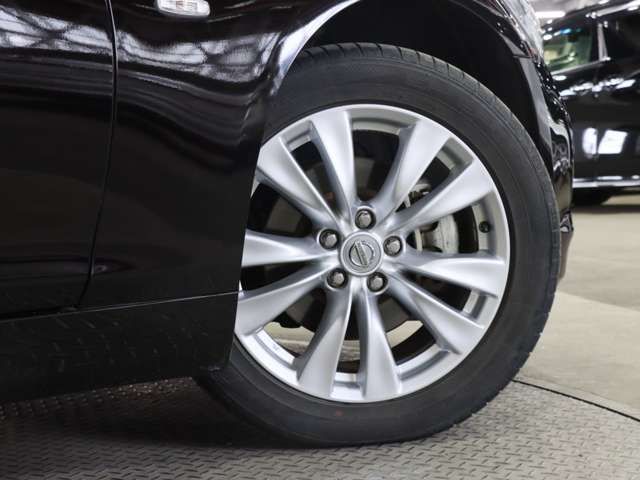 NISSAN FUGA 2010 Image 31