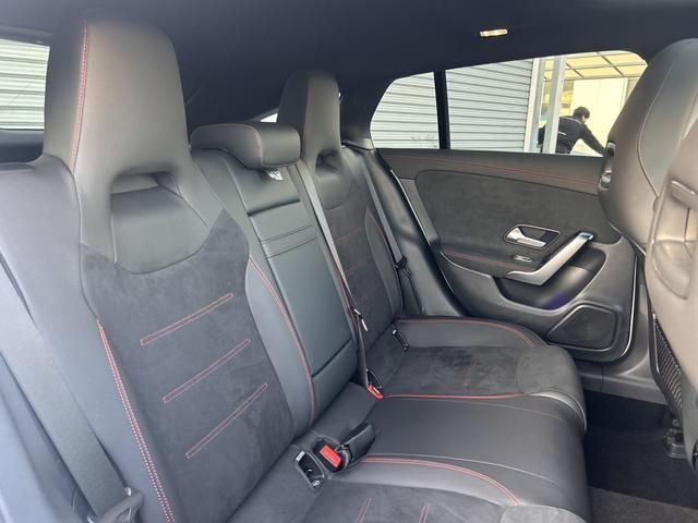 MERCEDES BENZ CLA SH 2024 Image 31