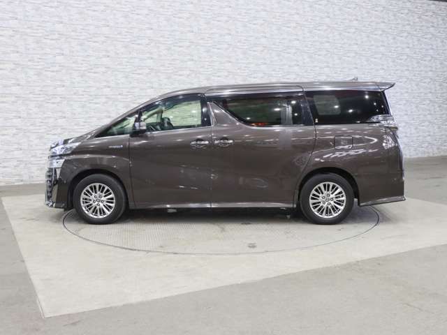 TOYOTA VELLFIRE  HYBRID 4WD 2021 Image 31