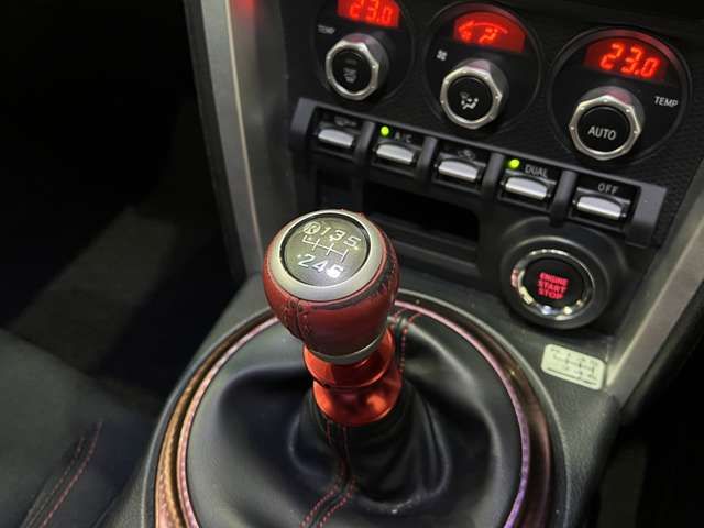 TOYOTA 86 2015 Image 31