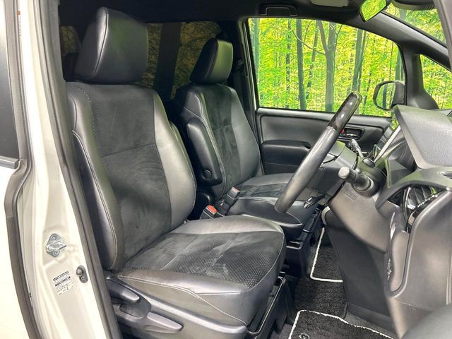 TOYOTA VOXY 2021 Image 31