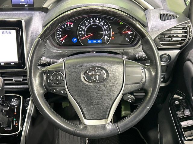 TOYOTA VOXY 2021 Image 31