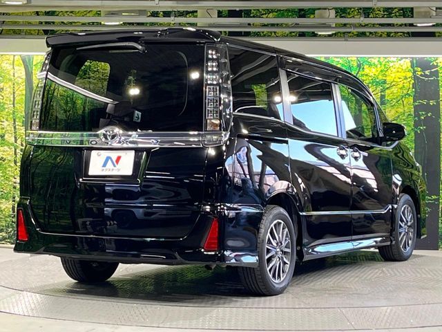 TOYOTA VOXY 2017 Image 31