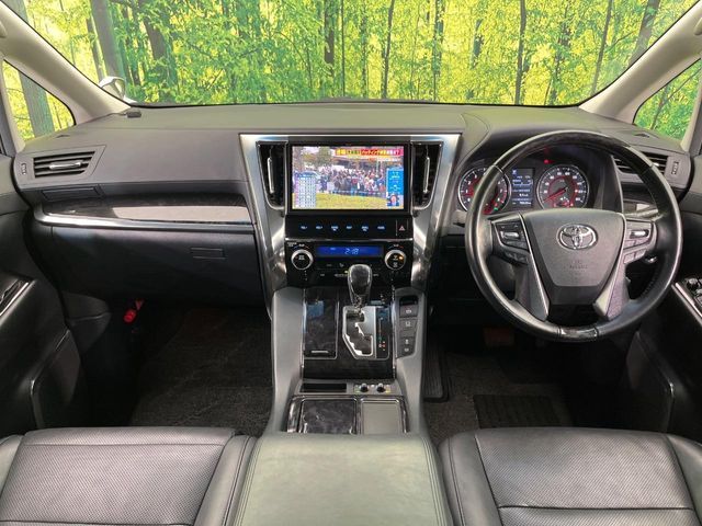 TOYOTA VELLFIRE 2018 Image 31