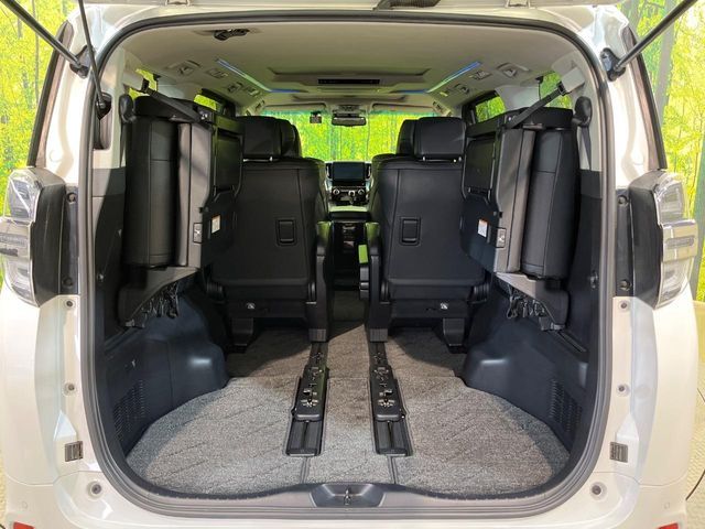 TOYOTA VELLFIRE 2018 Image 31