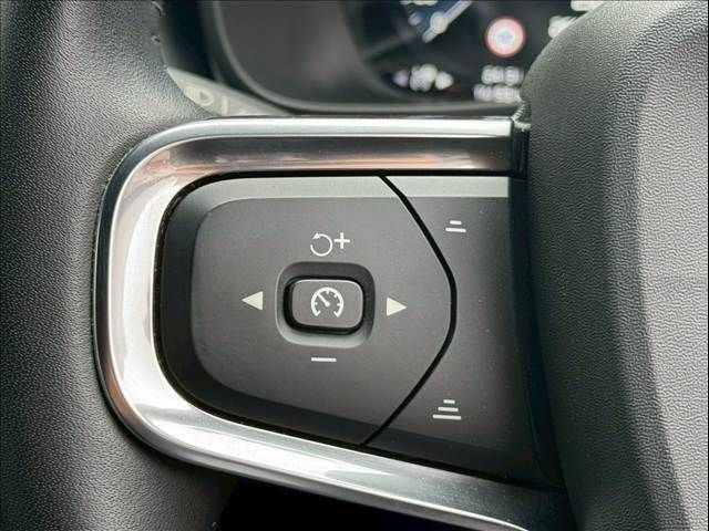 VOLVO XC40 2021 Image 31