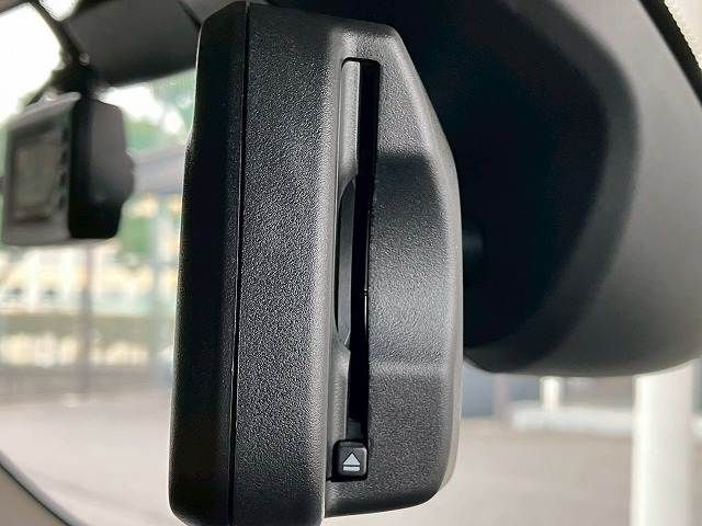 BMW MINI COOPER SD 5DOOR 2019 Image 31