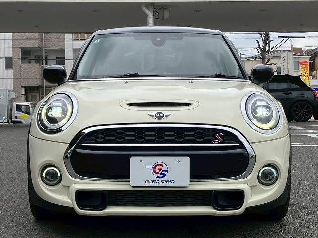 BMW MINI COOPER SD 5DOOR 2019 Image 31