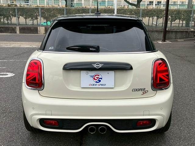 BMW MINI COOPER SD 5DOOR 2019 Image 31