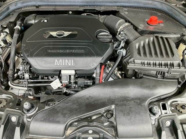 BMW MINI COOPER SD 5DOOR 2019 Image 31