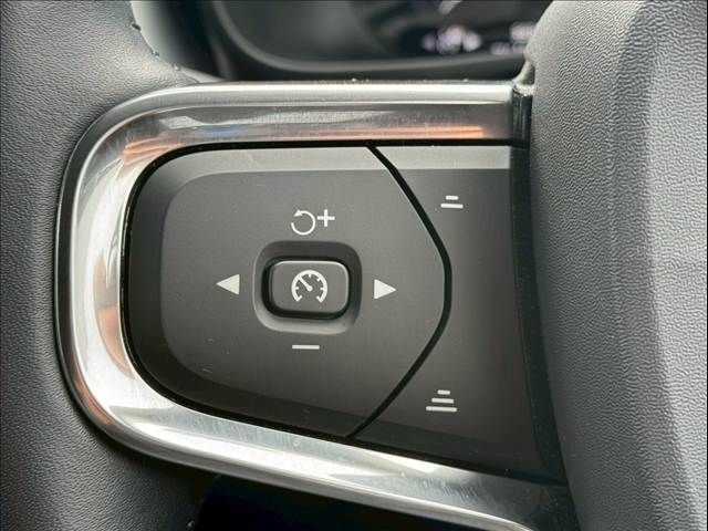 VOLVO XC40 2020 Image 31