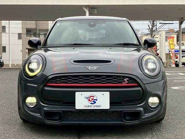 BMW MINI COOPER SD 5DOOR 2019 Image 31