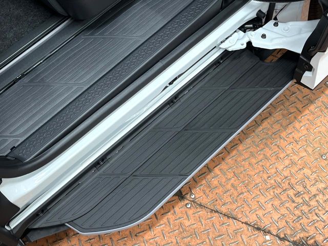 TOYOTA VOXY HYBRID 2026 Image 31