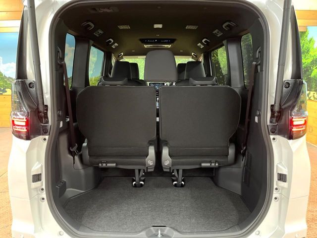 TOYOTA VOXY HYBRID 2026 Image 31