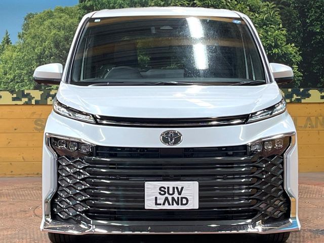 TOYOTA VOXY HYBRID 2026 Image 31