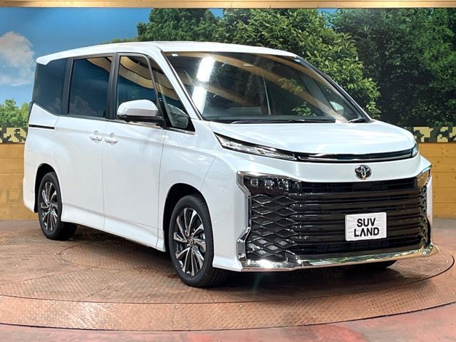 TOYOTA VOXY HYBRID 2026 Image 31
