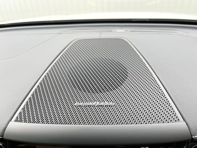 VOLVO XC60 2023 Image 31