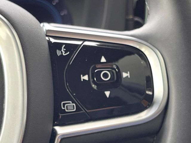 VOLVO XC60 2023 Image 31