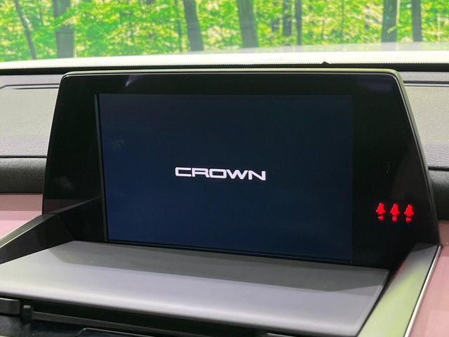 TOYOTA CROWN SEDAN HYBRID 4 2019 Image 31