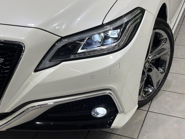 TOYOTA CROWN SEDAN HYBRID 4 2019 Image 31