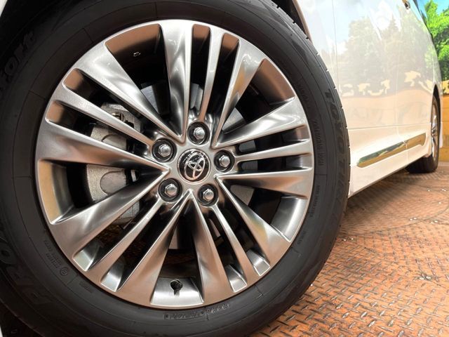 TOYOTA ALPHARD 2024 Image 31