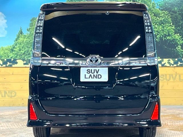 TOYOTA VOXY 2016 Image 31