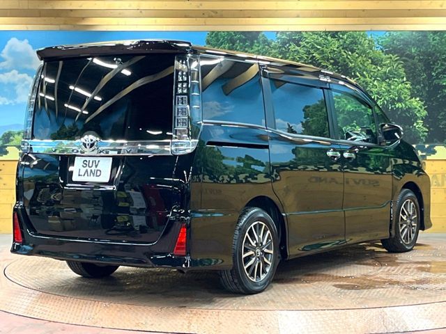 TOYOTA VOXY 2016 Image 31