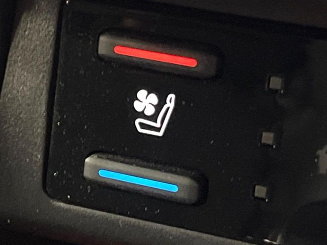 TOYOTA RAV4 4WD 2023 Image 31