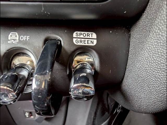 BMW MINI COOPER SD 5 2017 Image 31